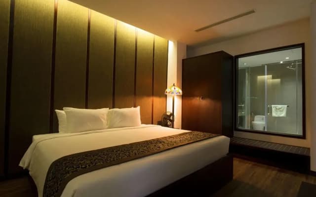 Dong Duong Hotel & Suites - photo 4