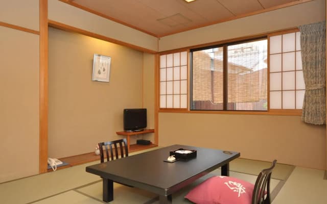 Gion Ryokan Karaku - photo 4