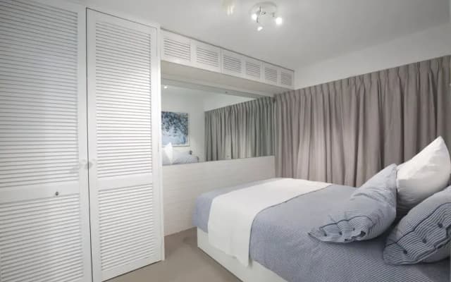 1 BR Park Breathtaking Sydney Skyline - photo 2