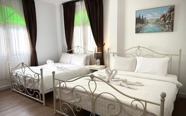 Nidhra Lanna Hotel - photo 4