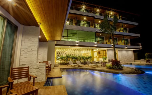Aqua Resort Phuket - Near Beach and Chalong Pier - photo 4