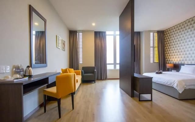 OMG Hotel - photo 3