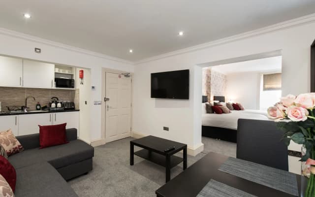 Royal Princes Suites - photo 5