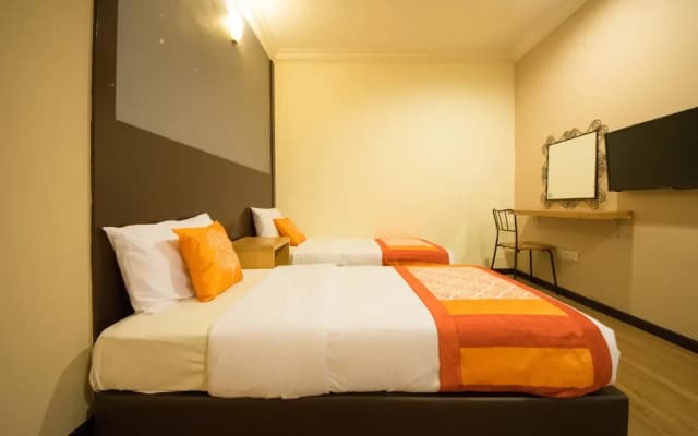 Soho City Hotel Chinatown - photo 4