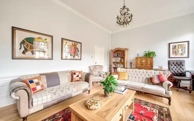 Beautiful 1 Bedroom City Centre Apartment - photo 2