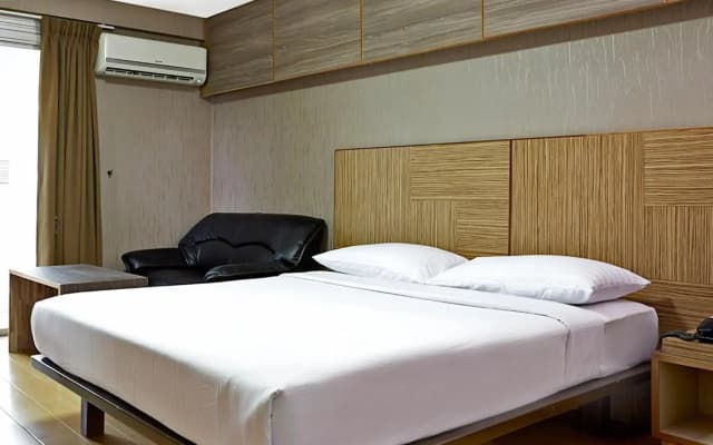 Watana Hotel - photo 3