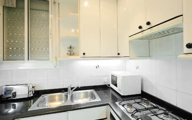 Sants-Montjuic Almeria - Two Bedroom - photo 4