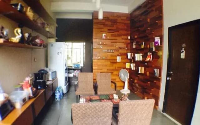 9 Resident - photo 2