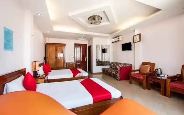 Hong Long Hotel - photo 2