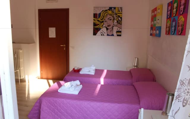 Damiani & Sister Guest House - photo 2
