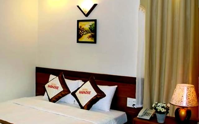 Paradise Hotel - photo 3