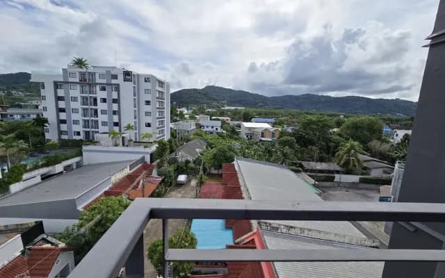 Sleek Corner 1 Bed Apt T1-607 - photo 5