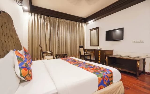 Fabhotel Nfc Royale - photo 4