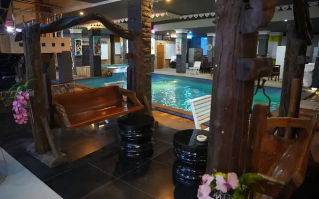 Hangover Hostel Patong - photo 4