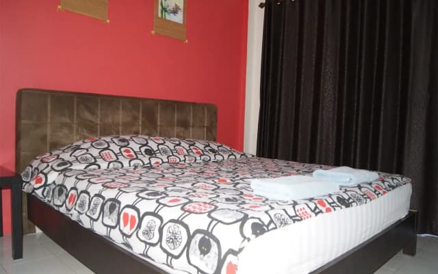 Pineapple Guesthouse Karon - photo 3