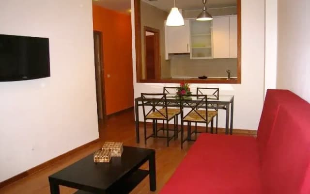 Apartamentos H2 Gran Via - photo 3