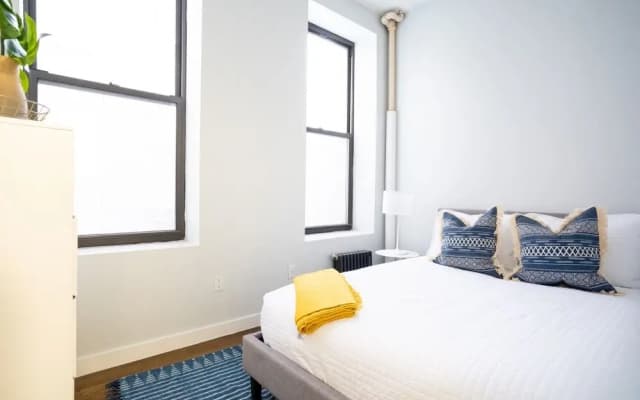 Two Bridges Apartments 30 Day Rentals - photo 3