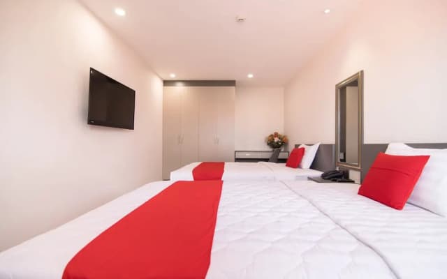 Bin Bin Hotel 7 - photo 4