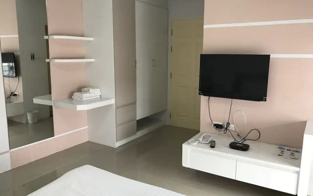 Warisa Apartment - photo 3