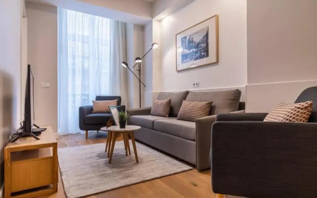Upscale & Modern 2BDR Apartment - photo 4