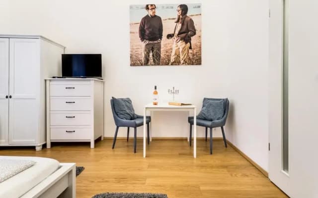 Hello Downtown Apartment - Movie - photo 2