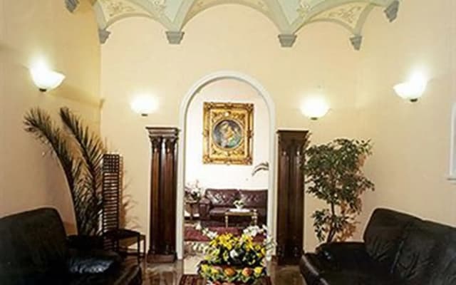 Hotel City - photo 2