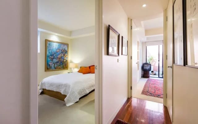 BELLE, 2BDR Melbourne Apartment - photo 4