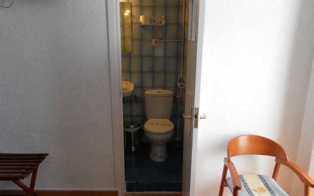 Hostal Valencia - photo 4