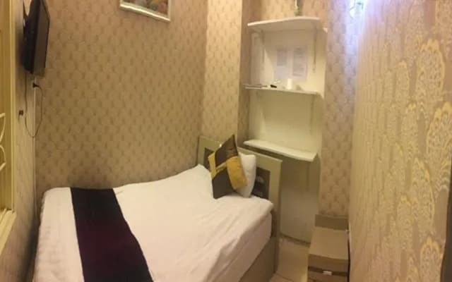 Hoan Kiem Hostel - photo 2