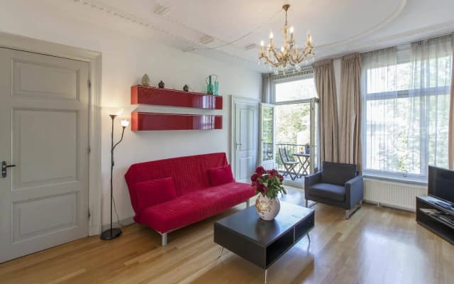 Artis Aquarium Apartment - photo 2
