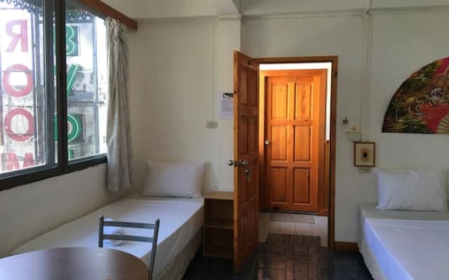 Moby Dick Guesthouse - photo 3