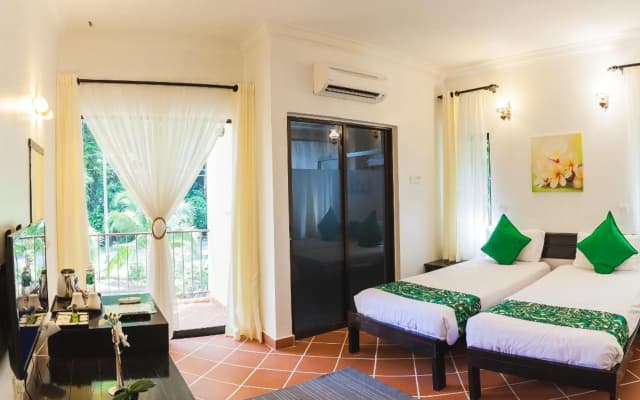 Anjungan Beach Resort - photo 4