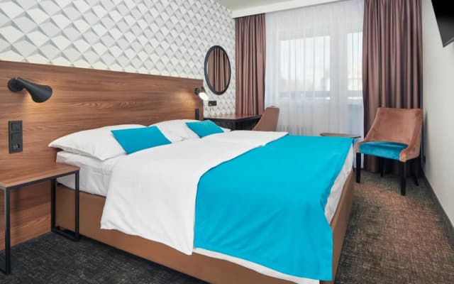 OREA Hotel Pyramida Praha - photo 5