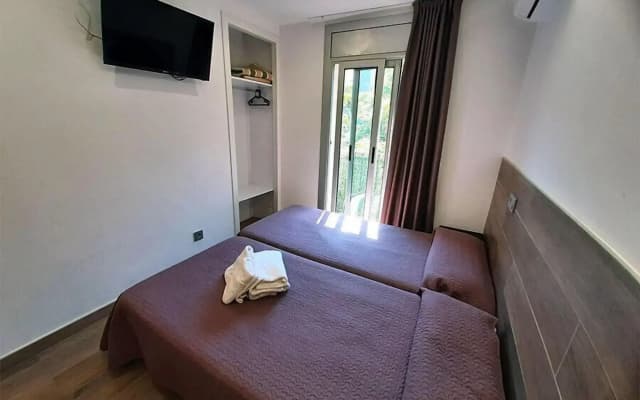 Hostal Sant Ramón - photo 4