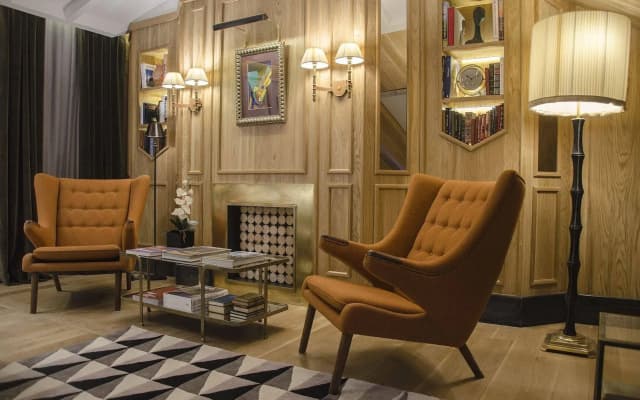 Browns Central Hotel - photo 2