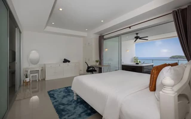 Ocean View Jacuzzi 3BR Kata Penthouse - photo 2