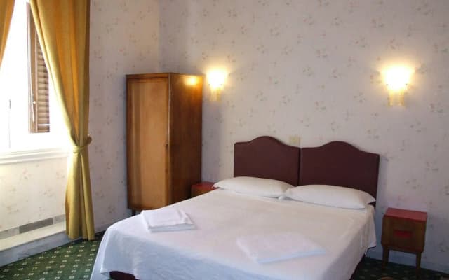 Texas Hotel - photo 3