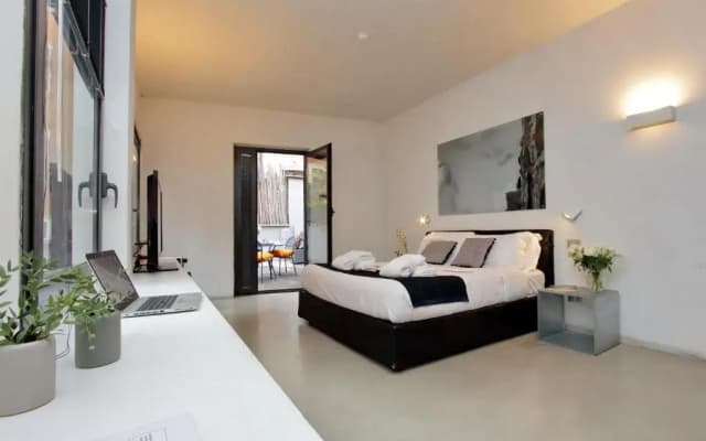 Urben Guesthouse - photo 2