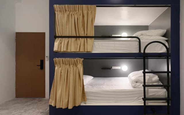 Our Nomad Boutique Hostel - photo 4