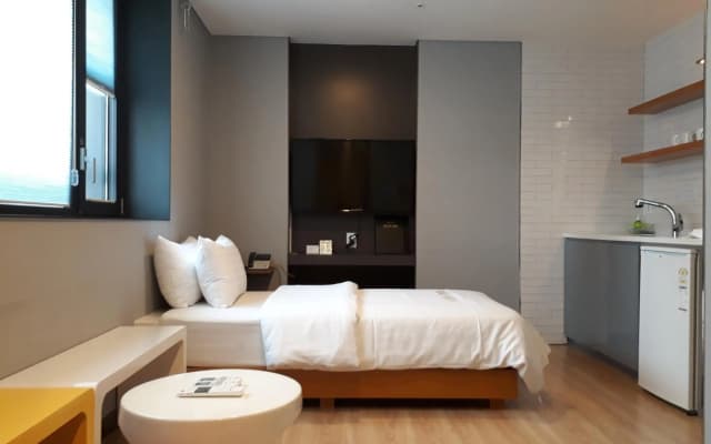 Grid Inn - photo 2
