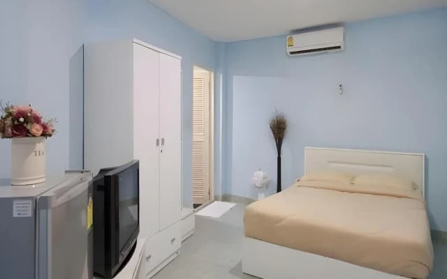 Aree 's House - photo 2