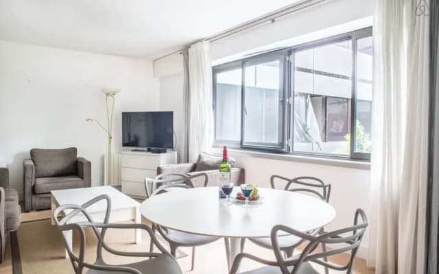 Renovated Flat 2 Minutes From the Champs-élysées - photo 3