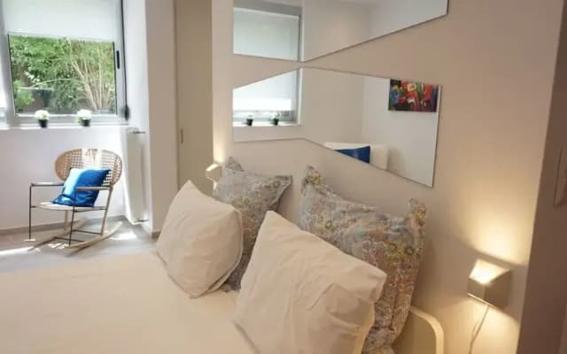Comfy-Bright Studio Hilton Hotel Area - photo 4