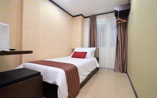 One Enigma Hotel - photo 4