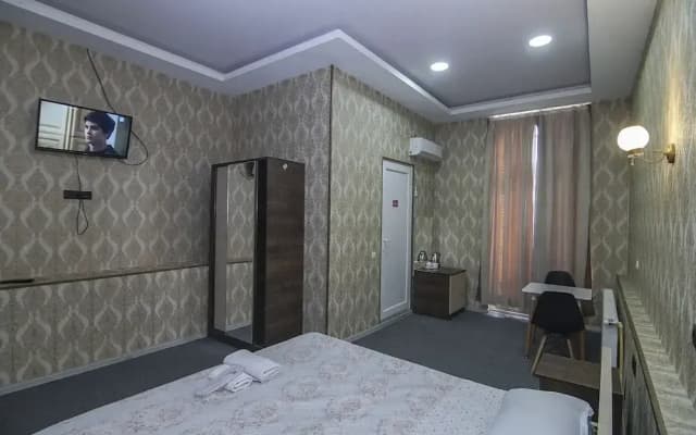 Arena Inn - photo 2