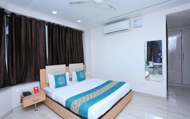 Collection O 8305 Blessings inn - photo 2