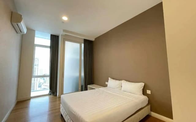 #3 Private Spacious 3Bedroom KLCC Sky Pool!! ^^ - photo 4