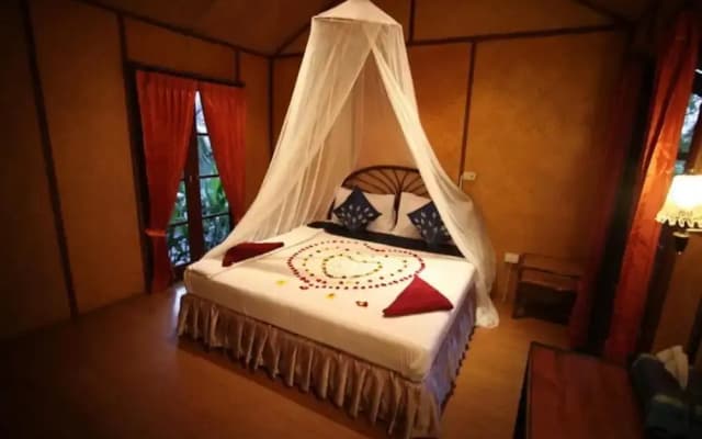 Bamboo Hideaway Samui Resort - photo 3