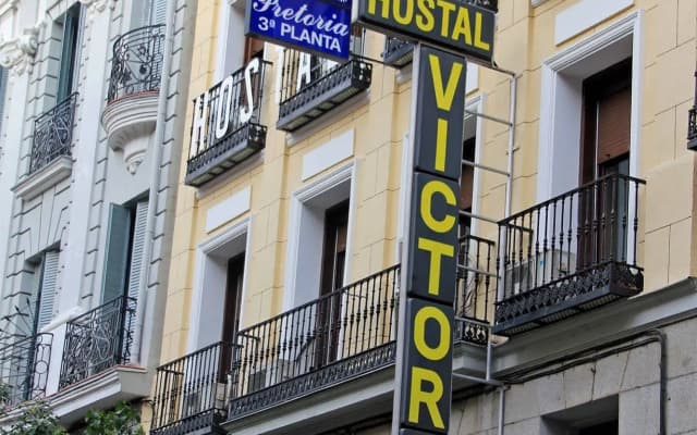 Hostal Victoria I - photo 3