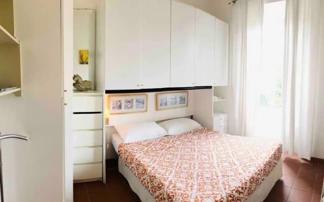 Hton Flat 3 - photo 2
